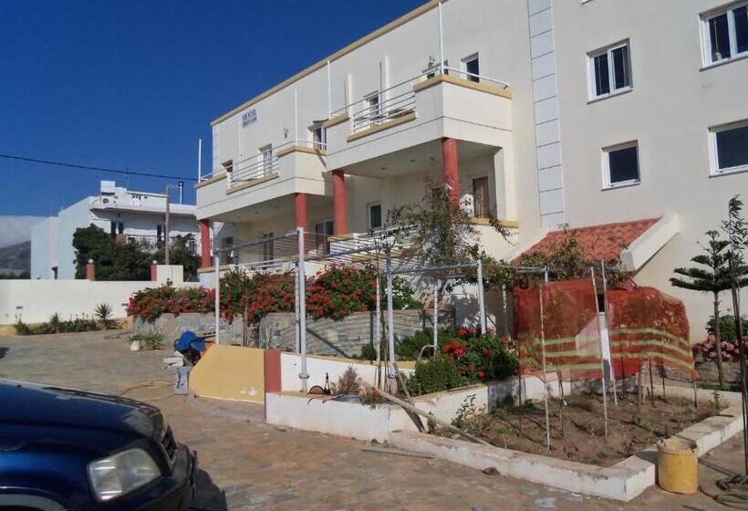 בית מלון כפרי Ionio Star