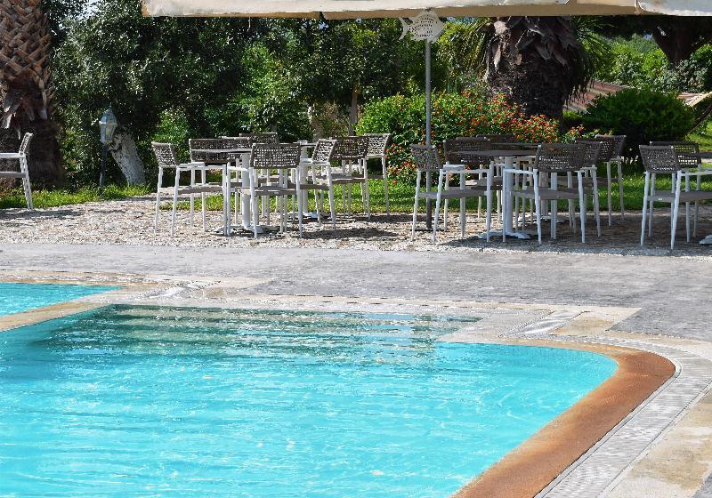 בית מלון כפרי Kastro Maini