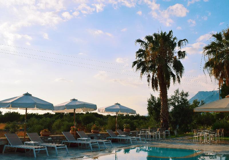 בית מלון כפרי Kastro Maini