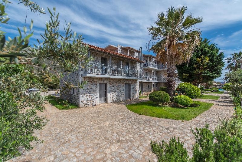 בית מלון כפרי Kastro Maini