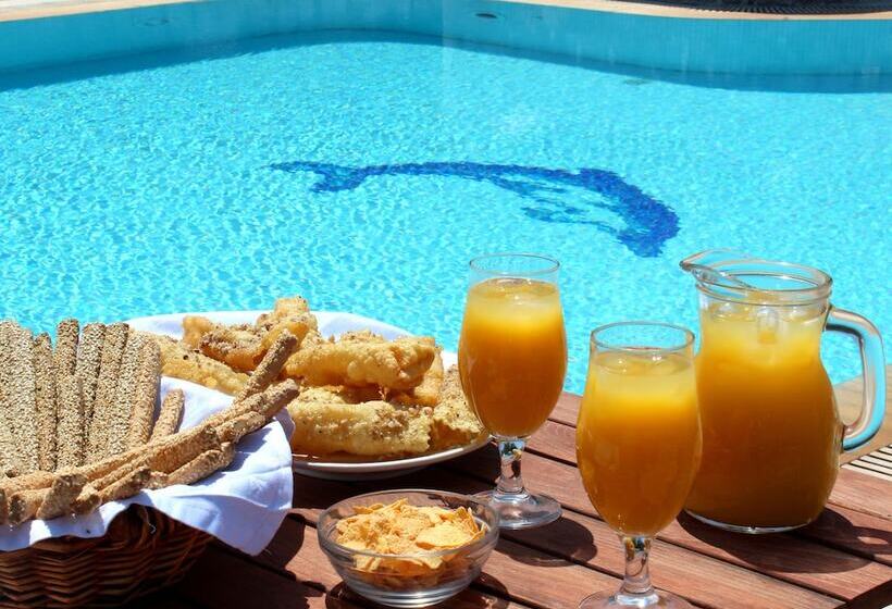 בית מלון כפרי Kastro Maini