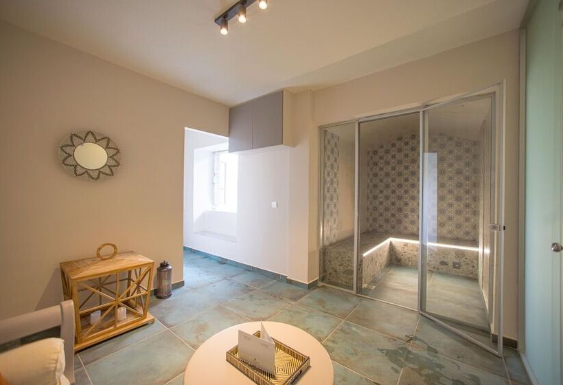 בית מלון כפרי Kastro Maini