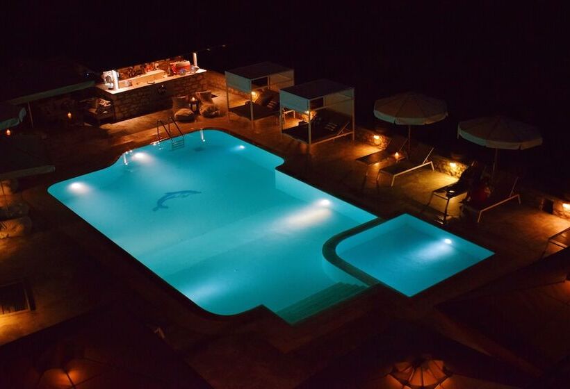 בית מלון כפרי Kastro Maini