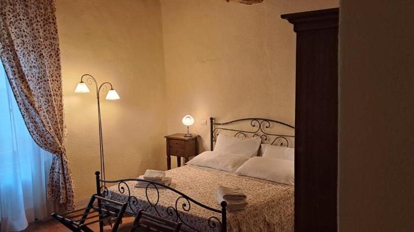 酒店 La Locanda Di Montisi