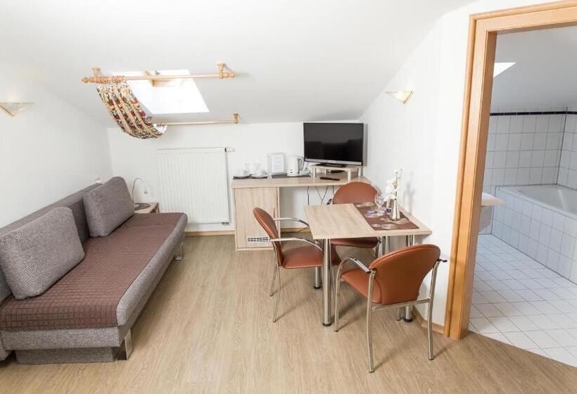 Отель Landgasthof Hohenauer Hof