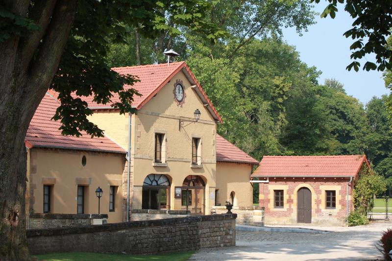 호텔 Le Domaine Chateau Du Faucon