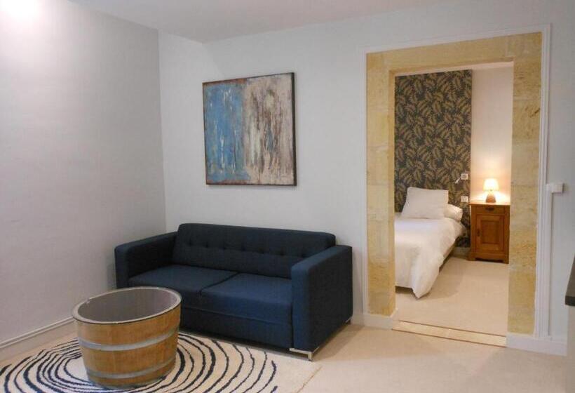 هتل Les Logis Du Roy