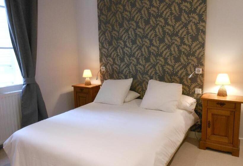 هتل Les Logis Du Roy