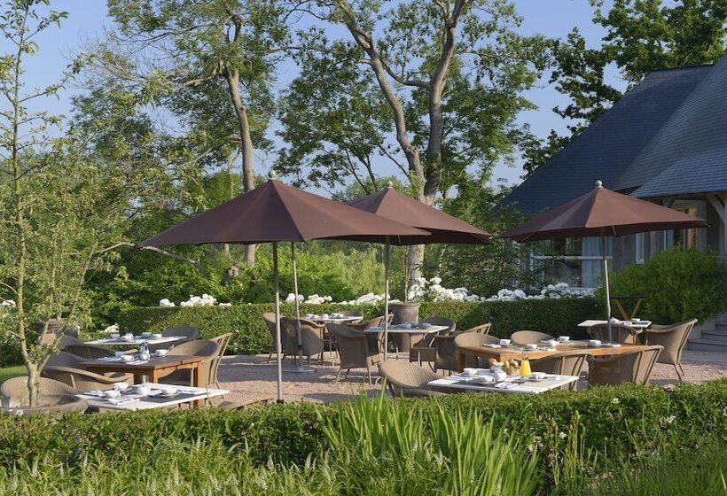 Отель Les Manoirs De Tourgeville