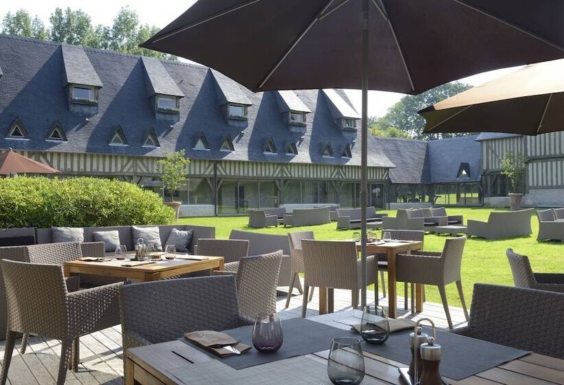 Отель Les Manoirs De Tourgeville