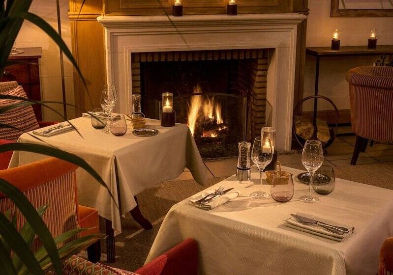 Отель Les Manoirs De Tourgeville