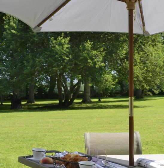 Отель Les Manoirs De Tourgeville