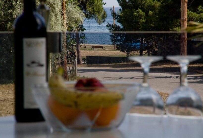 בית מלון כפרי Liakada