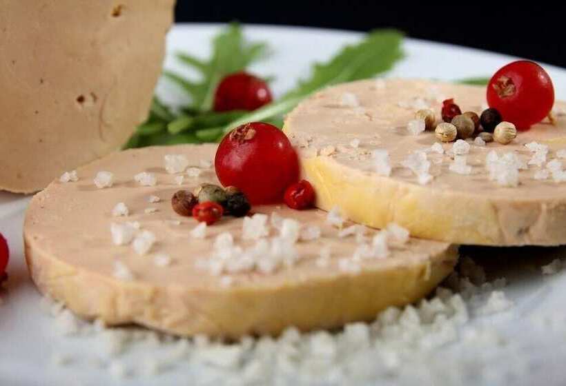 فندق Logis Des Cretes De Pignols