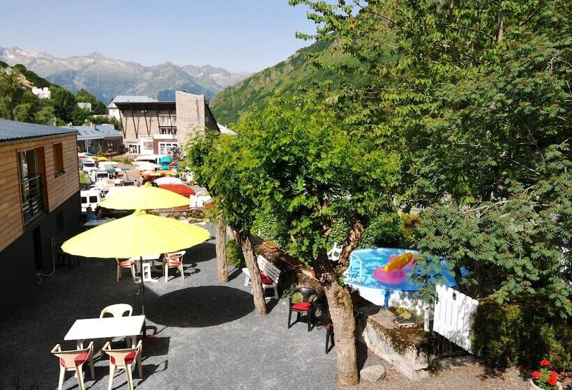 Отель Logis Hôtel Le Central