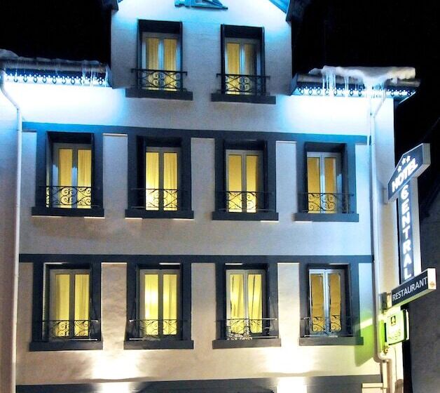 Отель Logis Hôtel Le Central