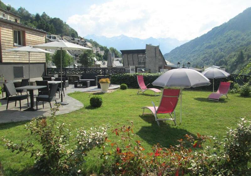 Отель Logis Hôtel Le Central