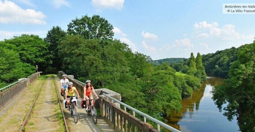 Logis Hotel Le Relais De La Poste Restaurant Le Fil Du Temps