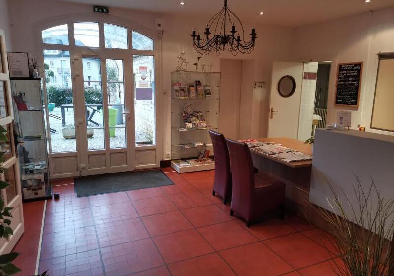 Logis Hotel Le Relais De La Poste Restaurant Le Fil Du Temps