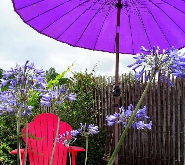 Logis Hotel Restaurant La Barguillere