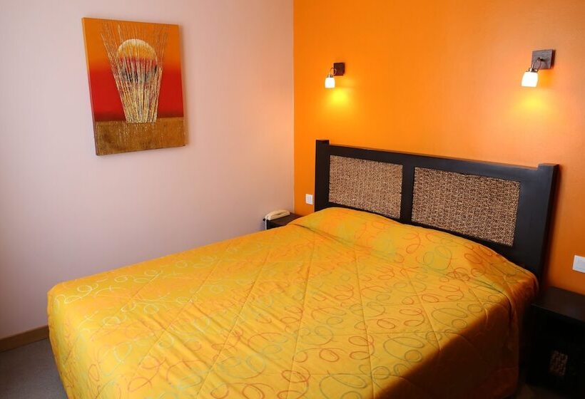 בית מלון כפרי L'Oyat