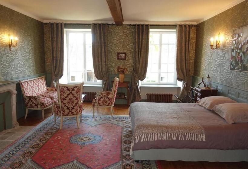 فندق Manoir De Savigny