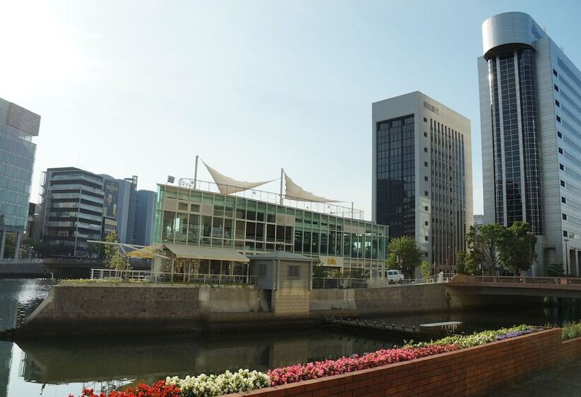 Отель Nishitetsu Inn Fukuoka