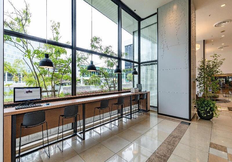 Отель Nishitetsu Inn Fukuoka