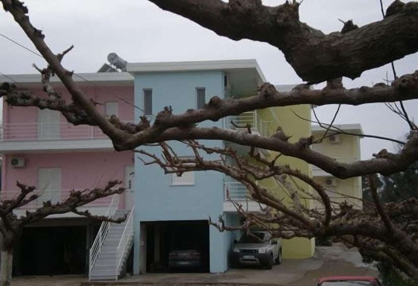 בית מלון כפרי Olympion Village Studios