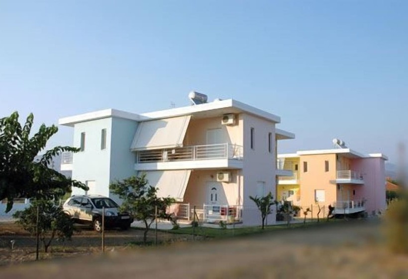 בית מלון כפרי Olympion Village Studios