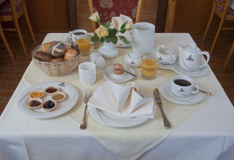 Panoramahotel & Restaurant Am Marienturm