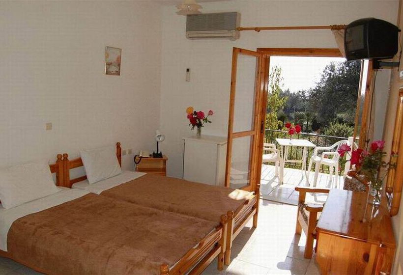 בית מלון כפרי Petit Village