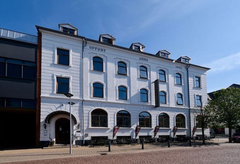 Отель Phønix Brønderslev