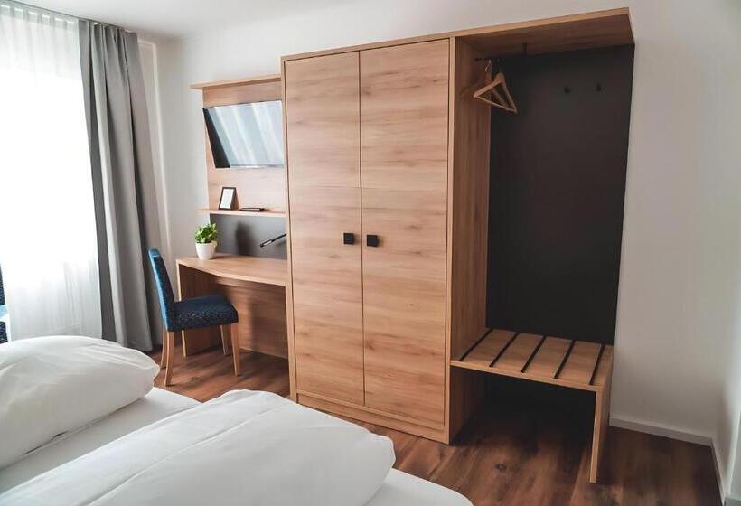 호텔 Raffelsteiner Hof Garni