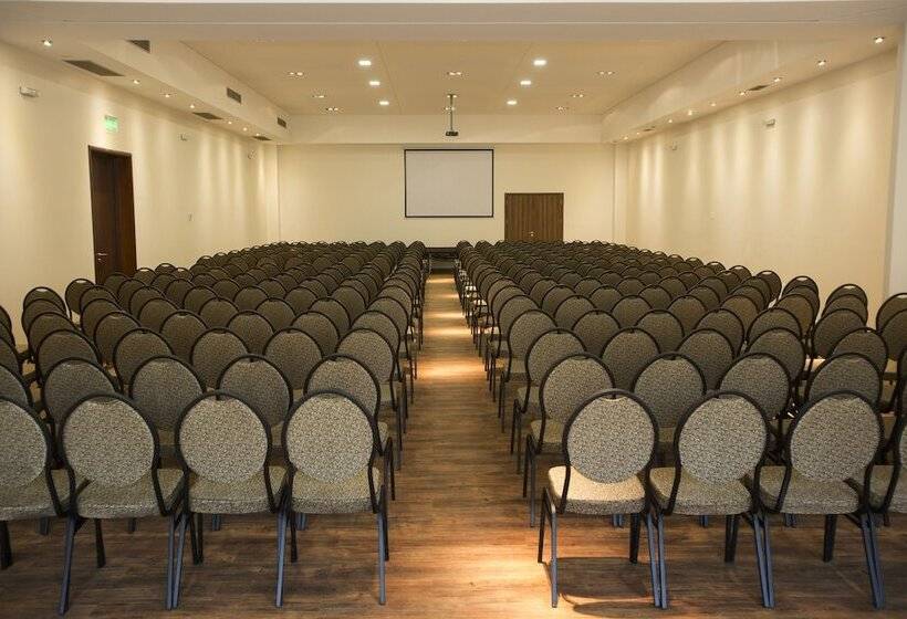 هتل Regency Way Montevideo