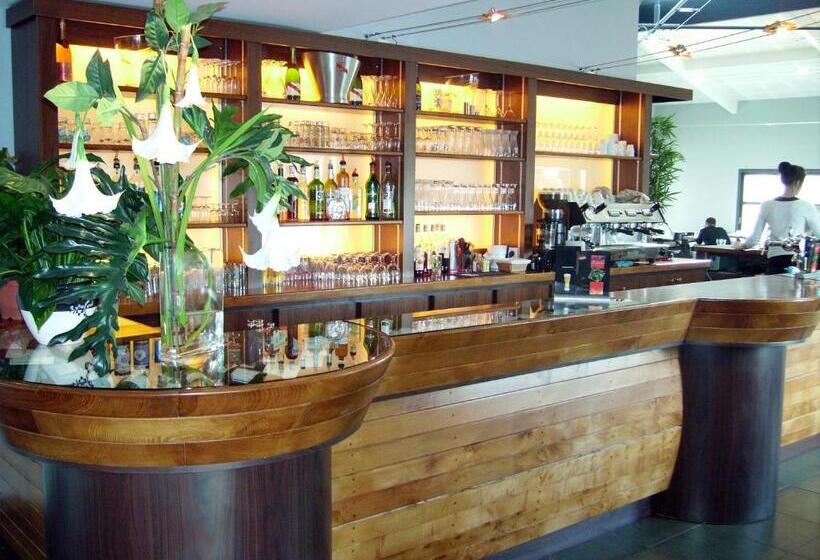 בית מלון כפרי Relais Akena La Brede