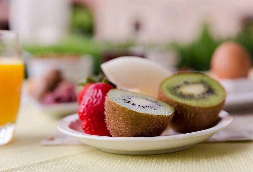 فندق Relais Castello Di Razzano