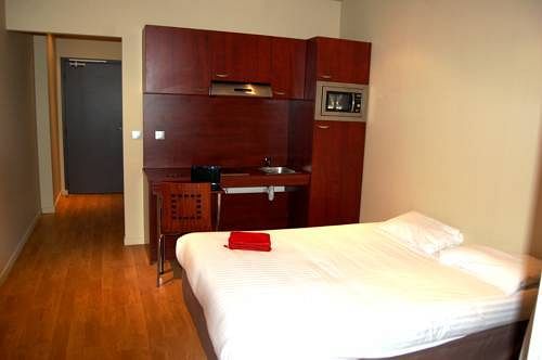 Отель Le Relais De Thiais