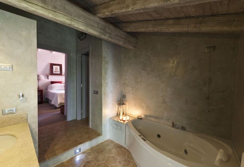 Отель Relais Del Maro