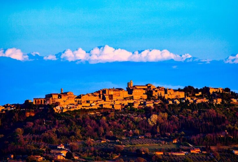 בית מלון כפרי Lachiusa Tuscany