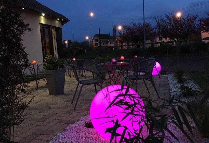 Отель Restaurant Baryton