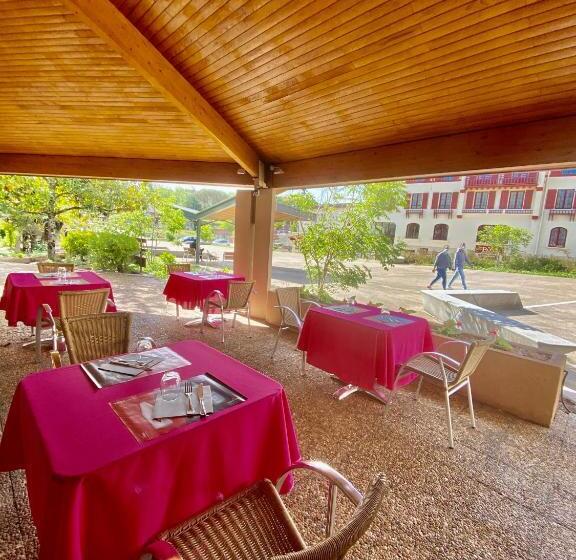 Отель Restaurant De La Paix