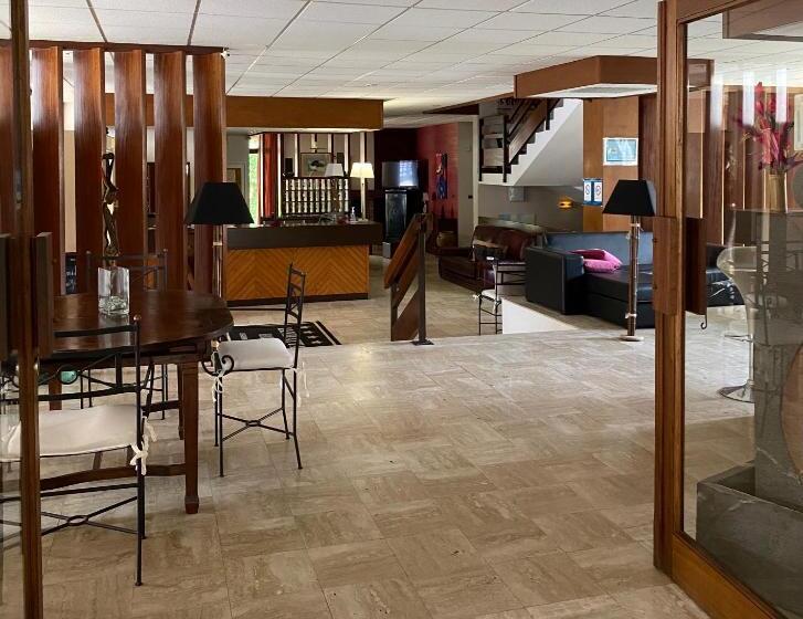 Отель Restaurant De La Paix