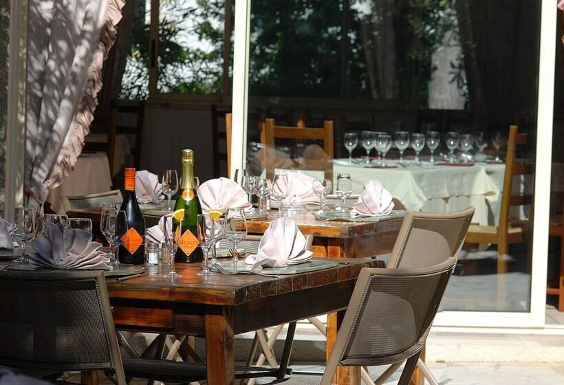 ホテル Restaurant Des Thermes