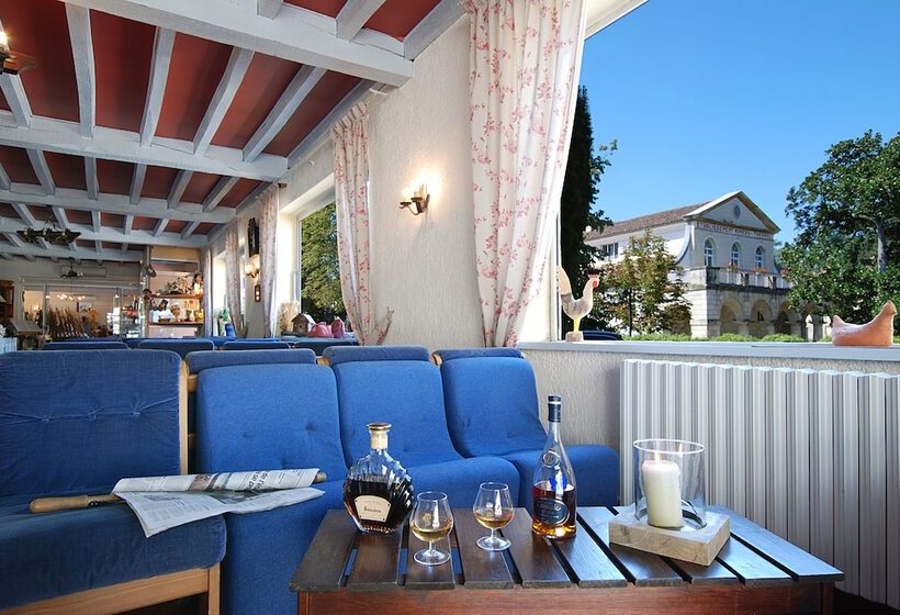 ホテル Restaurant Des Thermes