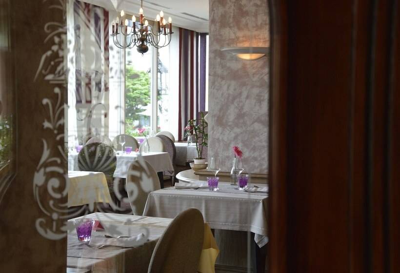 ホテル Restaurant Le Bristol