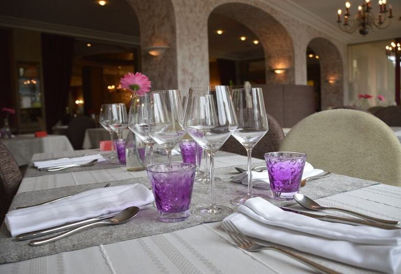 ホテル Restaurant Le Bristol