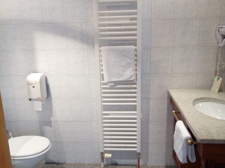 בית מלון כפרי Restaurant Le Bristol