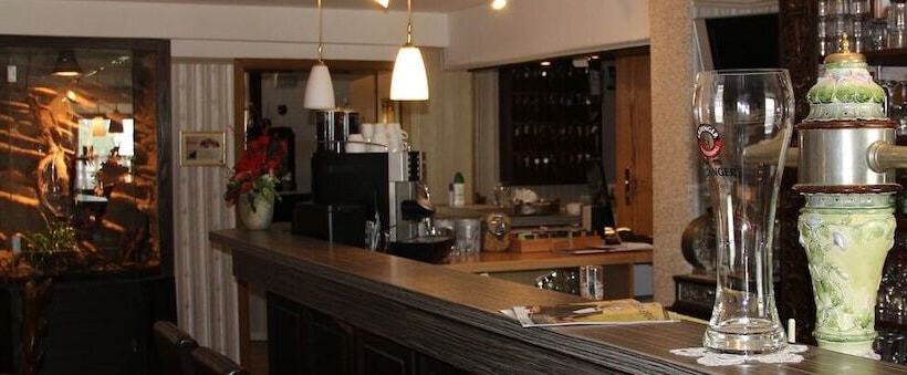 호텔 & Restaurant Zur Linde