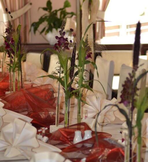 호텔 & Restaurant Zur Linde